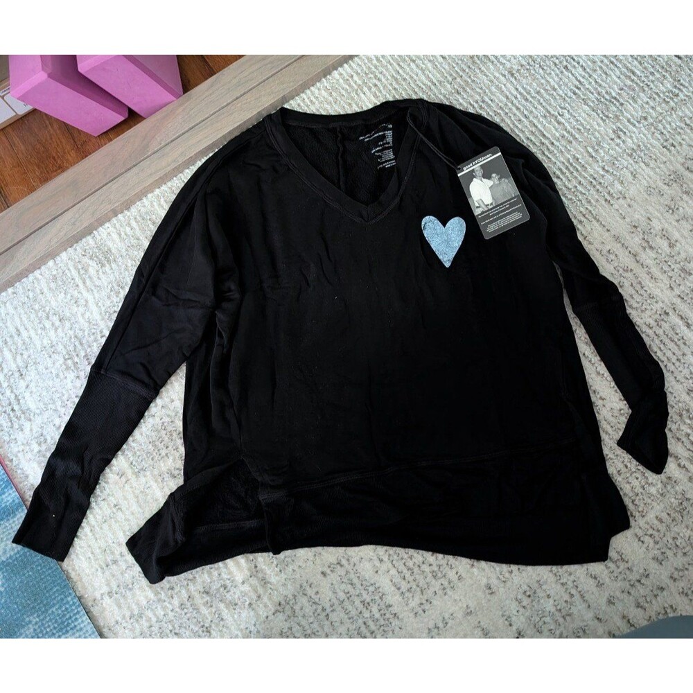 NWT good hYOUman Black V-Neck Heart Pullover Sweatshirt Side Slits Size XS